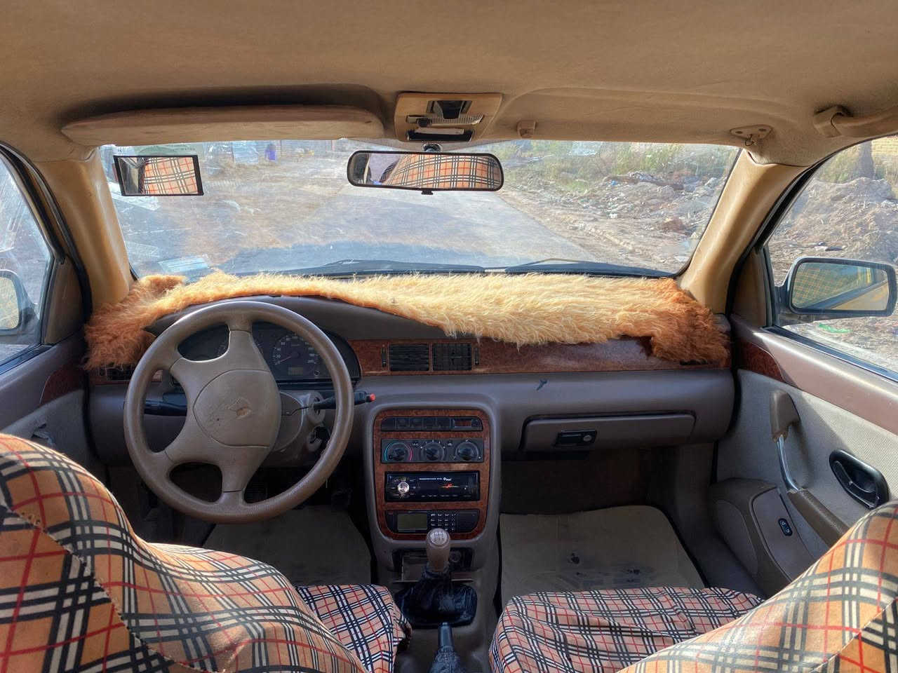 سلام عليكم 
سمند موديل ١٢ رقم بصره انكليزي بسمي 

سنويه ل٣١ مصفره هيئه وغرامات 

تبريد شغال هزه جديده سنتر لوك 

السعر ٣٥ وبيه مجال
***********
البصره قضاء المدينه
