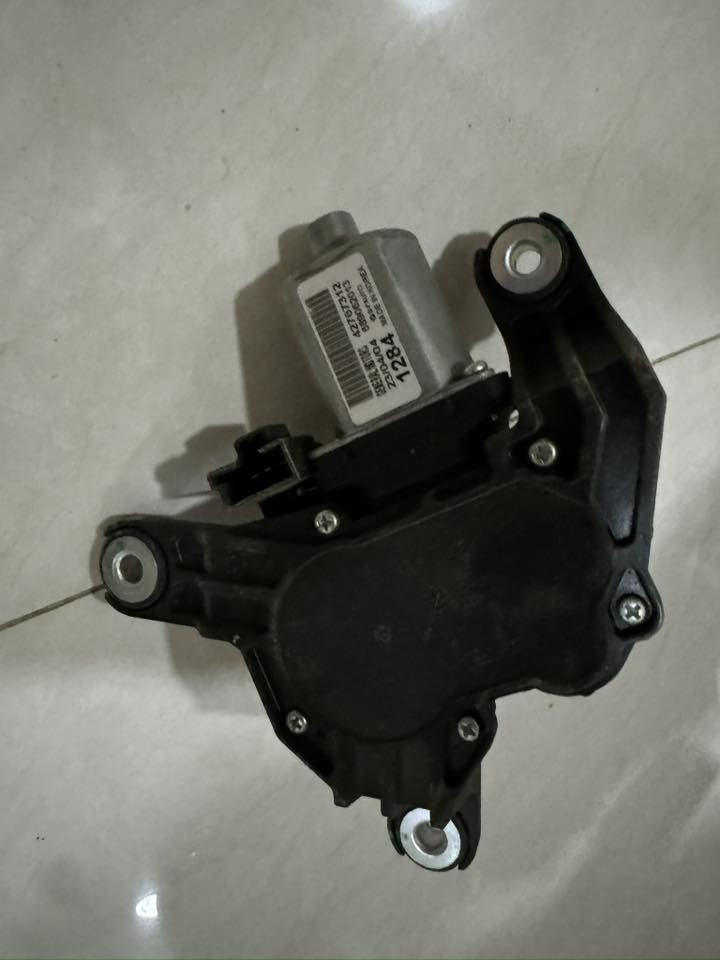 دعامية امامية تريل بلايزر كامله للبيع 
لايت امامي عدسات لد للبيع 
وضفيرة قبق صندوك
وضفيرة دعامية خلفية 
وماطور صندوك قفل
وسبايدر صندوك 
بسعر مناسب 
للاستفسار الاتصال على الرقم 
***********
