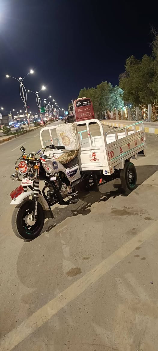 السلام عليكم
الستوته للبيع موديل 16 أوراق كامله بسمي 

الستوته جاهزه ي نقص مابيه كهربايات كله شغل 

محرك 24 برغي مامفتوحه بيه مكفوله من كلشي 

تخم تاير جوبلس اكسن بل جيس جاهزه للخير 

اتريك وين مايعجبك مكفوله من كلشي جاهزه 

مكاني بل ناصريه يم كراج بغداد الموحد 

السعر ( مليون 500 ) رقم ( ***********)
