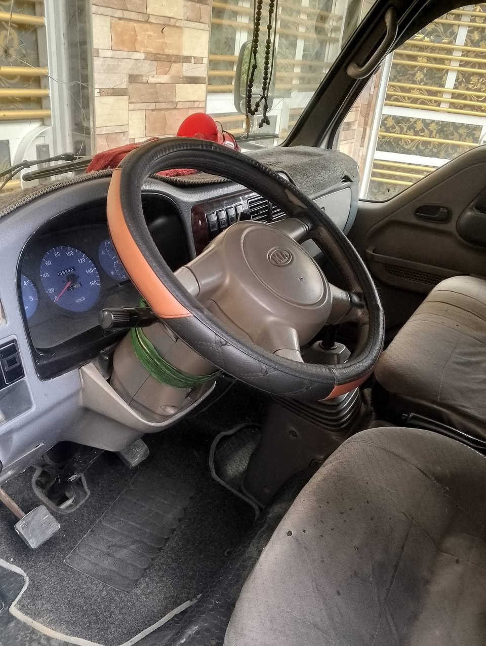 سلام عليكم كية فنتيرة ام عيون 2002حاكية رقم بغداد مشروع وطني مكفولة كفالة عامة من كير وشاصي  ومكينة واكسن رقم ***********
