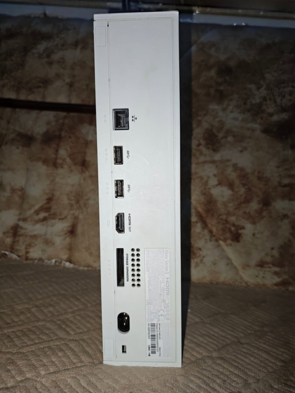 السلام عليكم 
اكس بوكس سيرس اس بحالة نظيفة جدا 
الملحقات 🔸
جوستط الاصلي🔸
بطارية إضافية 🔸 
جوستك كيم سير 🔸
قاعدة هي مبرد جهاز وشاحن للجوستكات🔸

مع حساب اكس بوكس يحتوي علئ العاب حلوة ولا تنسئ الاسعار غالية شراء الالعاب بسبب حظر الريجن التركي🔸

السعر 410 وبي مجال
العنوان ميسان/ابو رمانة/‏‪0772 691 3599‬‏‬‏
