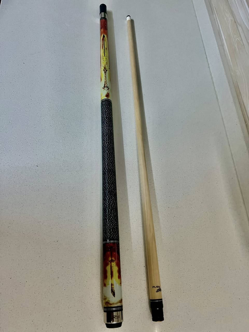 سلام عليكم هذا الکیوب جدید fury fire edition عندي للبيع،تب مالتها١٢.٥
*********** /whats up
