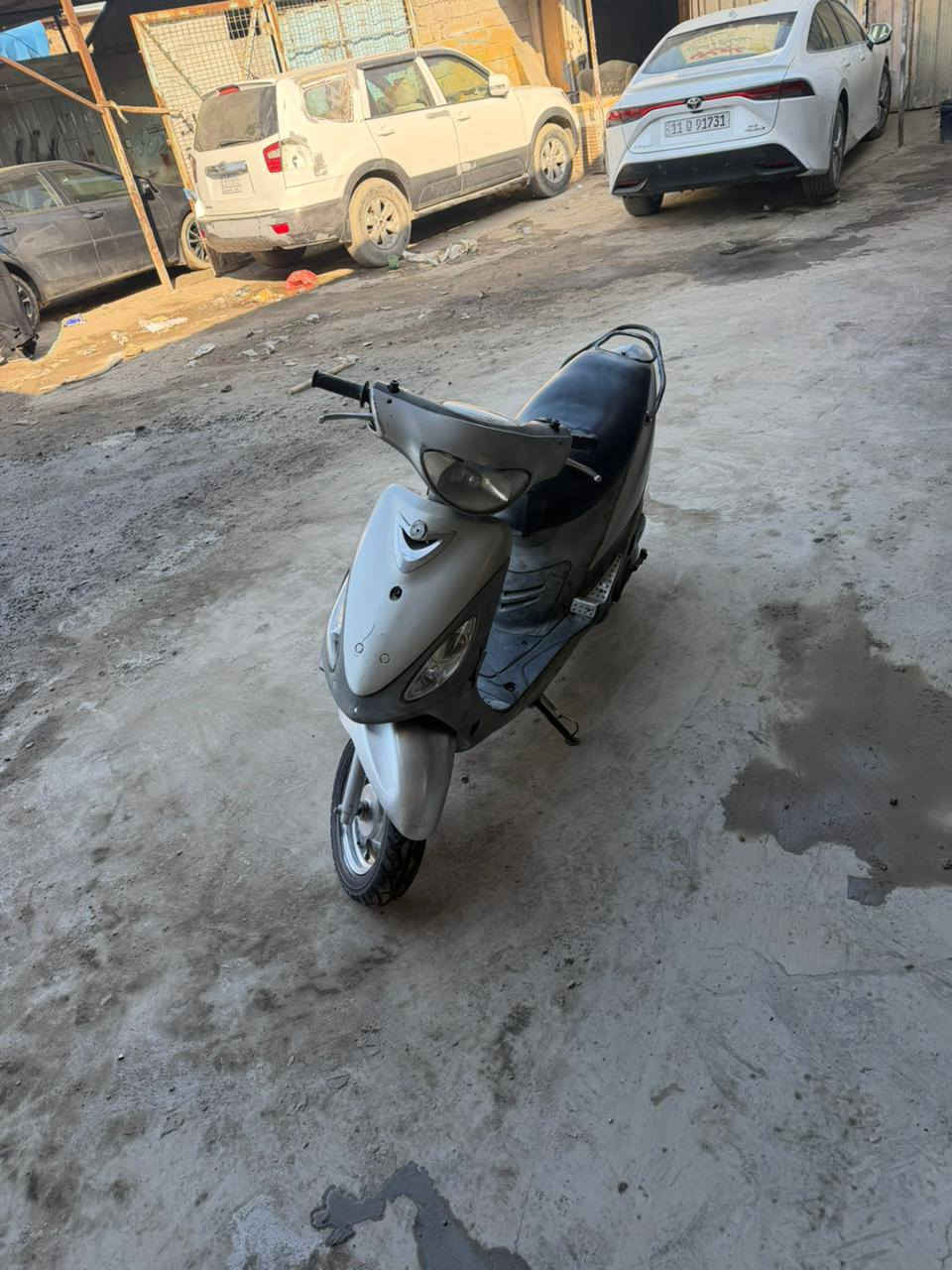 سلام عليكم ماكس منغولي للبيع او المراوس
دراجه مال رمبه جديده و مسويلهة ادامه 
( كلج خلفي امامي جديد _كابريتر جديد _ تاير خلفي جديد _ بنز بريك جديد _بلك جديد ) ما ناقصهة برغي 
مراوس ب سكنس نضيفه سعر الدراجه ٤٠٠ مكاني الدوره
رقمي *********** ما موجود.على الماسنجر
