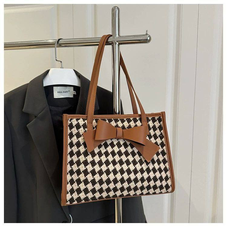 حقيبه توت باك
رابط القناة
.https://t.me/hjjbhbbjnnbh
 الموظفات، الاستخدام اليومي، الطالبات، الماميات
القياس 30x24
اقل طلب نص درزن


**إذا كنت صاحب هذا الإعلان وتريد حذفه لأي سبب، رجاءا أرسل رسالة إلى الدعم الفني**