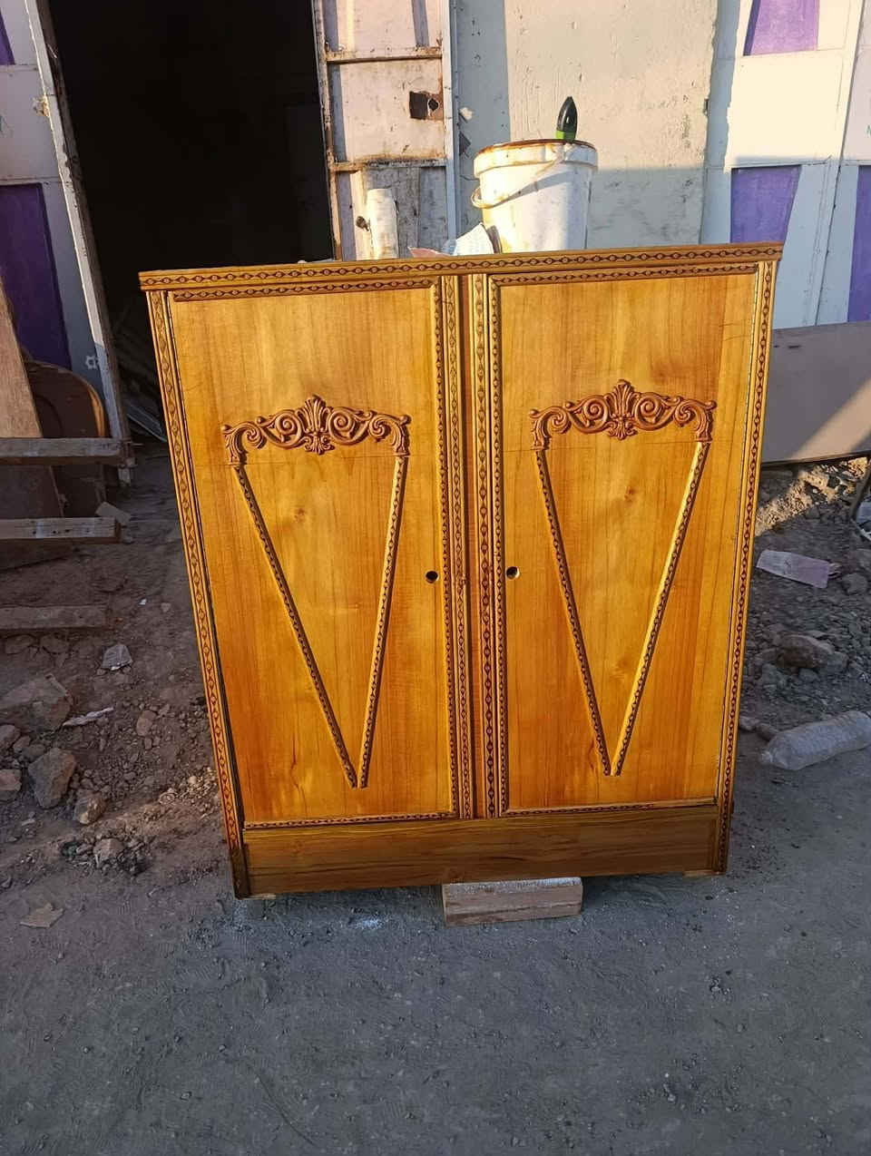 بوفيه بابين ٩٠
بوفيه ٣ بيبان ١٤٥
كنتور مرتبه١٧٠
كنتور بابين ١٦٥


**إذا كنت صاحب هذا الإعلان وتريد حذفه لأي سبب، رجاءا أرسل رسالة إلى الدعم الفني**