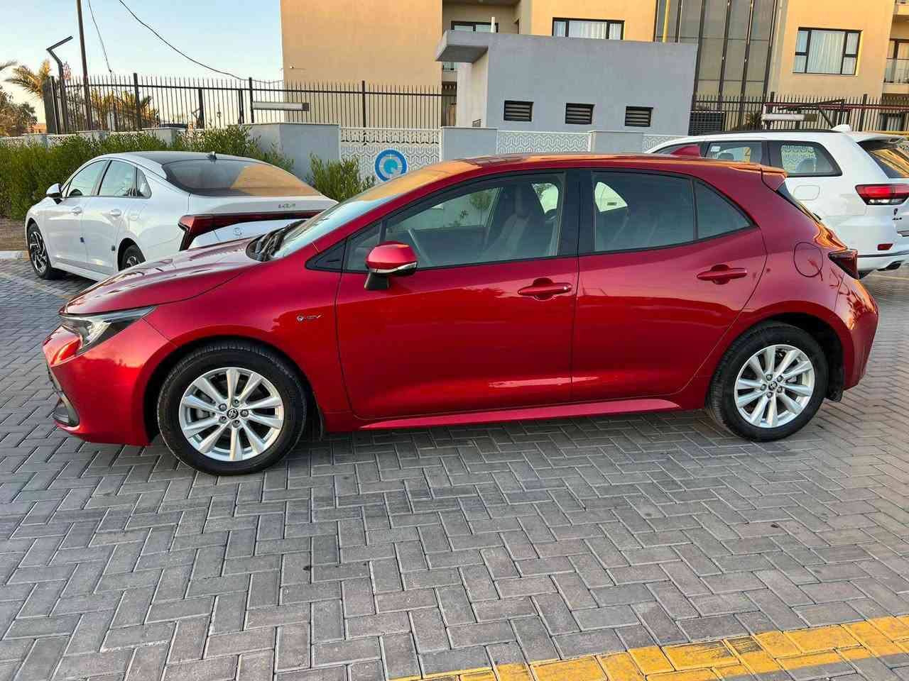 السلام عليكم تويوتا كورلا 2024 هايبرد وارد ياباني يعني ياباني اصلي تحوير وكاله  بالخليج من ستيرن يمين الى اليسار (شغل درجة اولى ) ماشيه 900كم👍
📍- حساسات اماميه خلفيه
📍-انظمه قياده
📍-carplay
📍-تدفئه تبريد
📍-لايتات زينون
📍-132ورقه
للاستفسار *********** *********** واتساب
61466053451+ واتساب
مكان السياره بغداد
