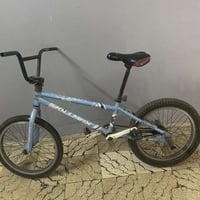 باسيكل جيتي للبيع السعر 40 وبي مجال للتواصل 0776 557 3275