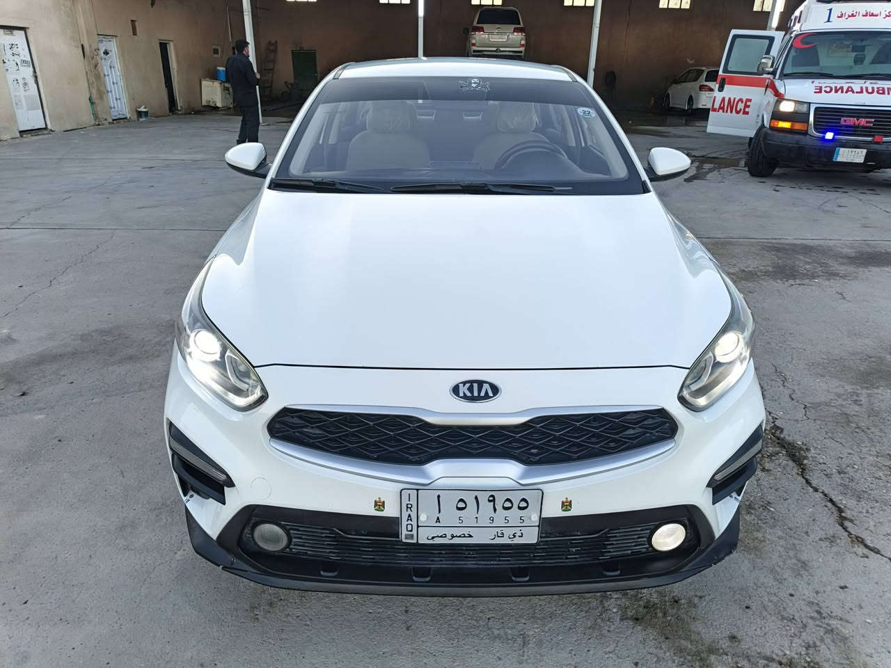 السلام عليكم كيه سيراتو موديل 2021 خليجي رقم ذي قار سنويه لغايه 2027  استخدام شخصي كفاله عامه ضربه وصبغ وتبديل وفتح فقط بارد بصيط كتاب الفحص مرفق بالمنشور استقطاع مباشر من الشركه وكاله مضمونه مكينه 1600 دوش شرط مامفتوحه ماشيه 77 حقيقي سياره جديده مكينه كير حداديه تبريد تدفئه تخم تاير جديد سياره من الداخل ومن الخارج  عل وضع الشركه مكان السياره ناصريه السعر 148 التصال ***********
واتساب ***********
