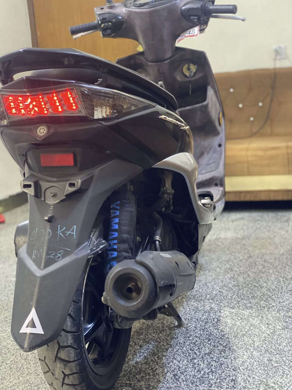 سلام عليكم ورحمه الله وبركاته
دراجه للبيع فقط 
سكنس لد حديث ياباني نوزل خطين طلاعات 
قبق نفخ استان صفح كهربائي دراجه بلكارتون جديده 
مكفوله كفاله عامه اي نقص ما بيهه جيب فيتر او افحص السعر ( مليون و ٣٠٠ ) او بيهه مجال للراغبين بلشراء انشالله مكاني بغداد الدوره للتصال *********** متوفر واتساب
