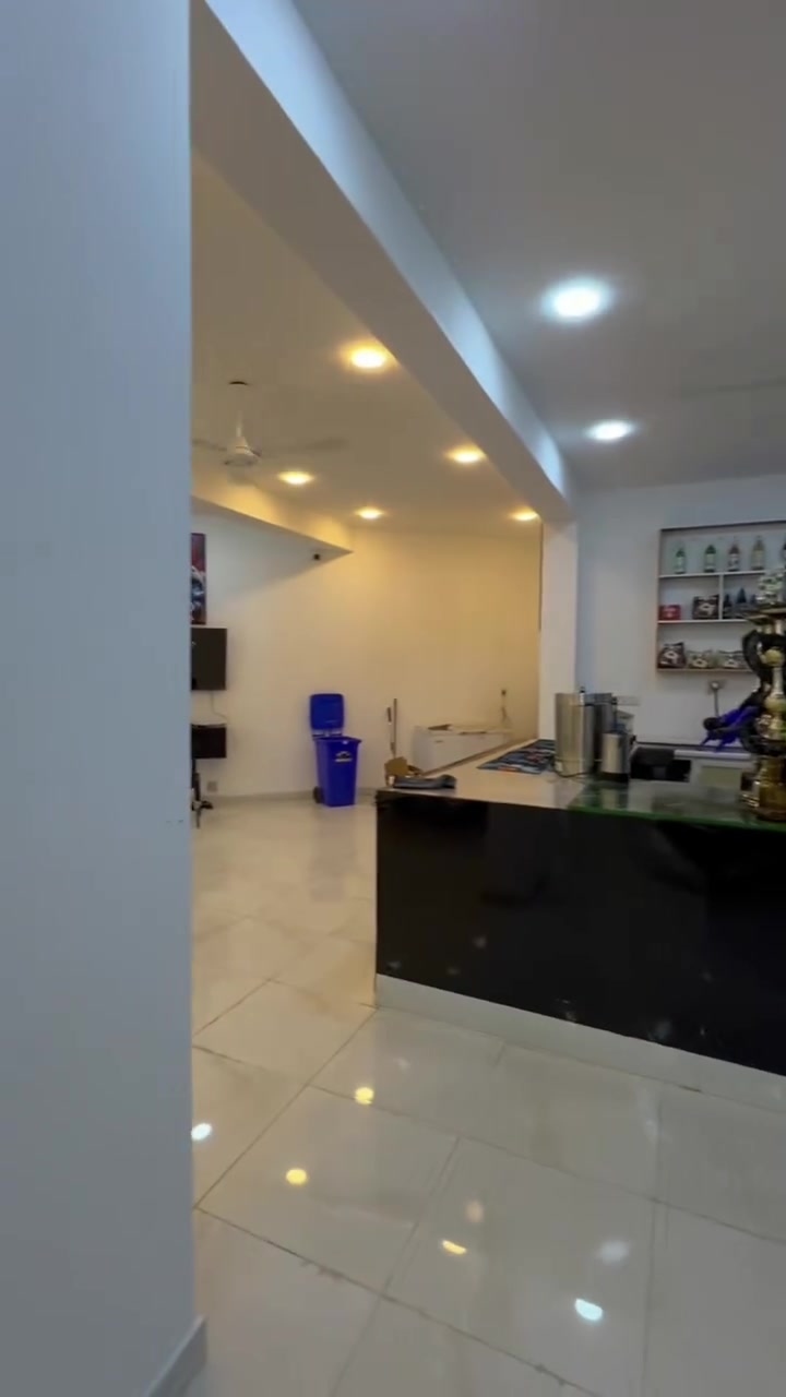 كوفي ألوف تائم المحموديه تقاطع صدرين يشرفنه حضوركم جماعات البطولات الابليراد بين يوم ويوم بطوله يوجد جلسه منعزله خصيصن الناس لي دور هدوء سعر نريكله 2000 جوه سوك سعر العصير الف دينار كلشي متوفر عنده يشرفنه حضورك@كوفي الوف تائم


**إذا كنت صاحب هذا الإعلان وتريد حذفه لأي سبب، رجاءا أرسل رسالة إلى الدعم الفني**