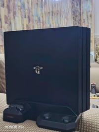 من رخصه الادمن عندي بلي 4 برو مع كارتونه مع  استانين قاعده للبلي و للج...