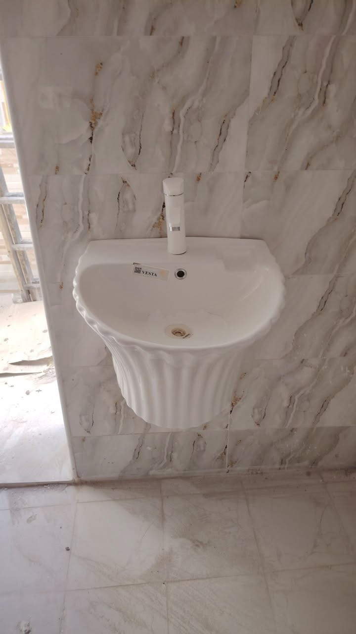 السلام عليكم تأسيس صحيات عامه ماء ومجاري تقطير سبالت عملنها في كربلاء اتصل وبيك خير وتدلل ***********
