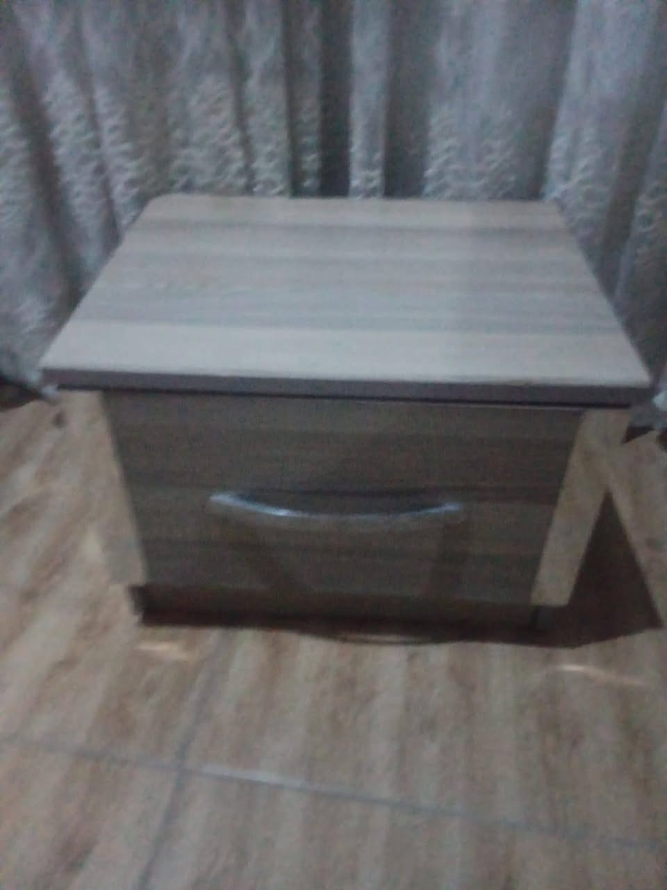 بيع مستعجل غرفه نوم 6 قطع. 
بدون ضرر 
سعر 200 قفل عنوان اربيل ***********
