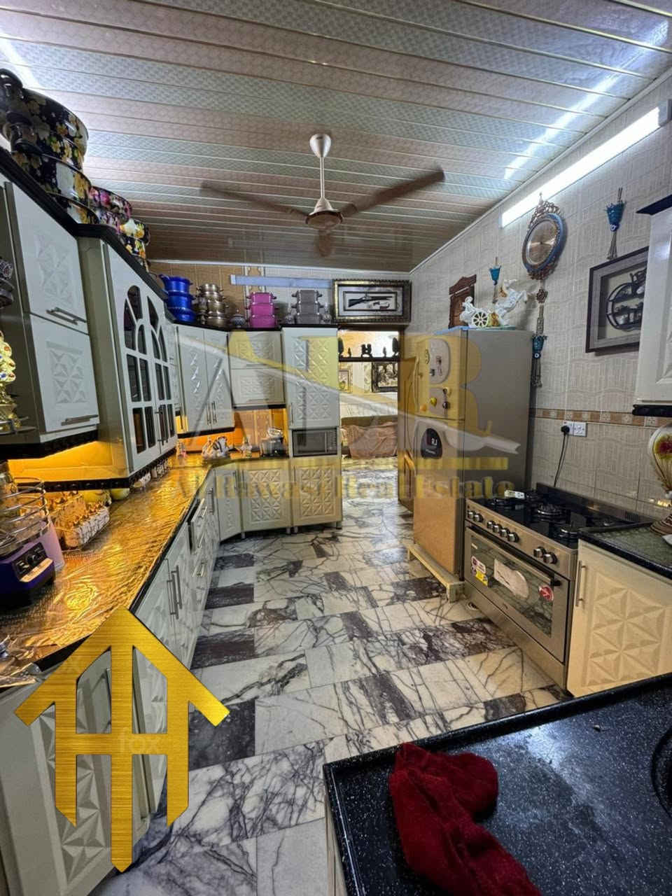 🏦 ®️مكتب الرواسي للعقار ®️ 🏦

🔴تسلسل العرض:-{ 134}

®️دار( حديث )للبيع  🅿️🏚️ 

المساحه الكلية:-150م

واجهة:-7.50م.        ✖️.    نزال:-20م 

®️تفاصيل البيت:-{ ثلاث طوابق (بناء 2018) } 

الطابق الاول:- { استقبال ➕مطبخ( حار بارد )➕
خدمات ➕غرف نوم}

الطابق الثاني:- {(3)غرف نوم➕ خدمات}

موقع البيت :-{ حي التجار مقابل كلية الامام الكاظم (ع) }

#مكتب_الرواسي_للعقار 
#شعارنا_الثقة_دائما
#مستمرون_في_بيع_وشراء_العقارات 🏠

     .………..{بأدارة السيد ابو عبد }………….

للاستفسار📞📞📱📱

   منتظر.             ***********
عبد الرحمن.       ***********
