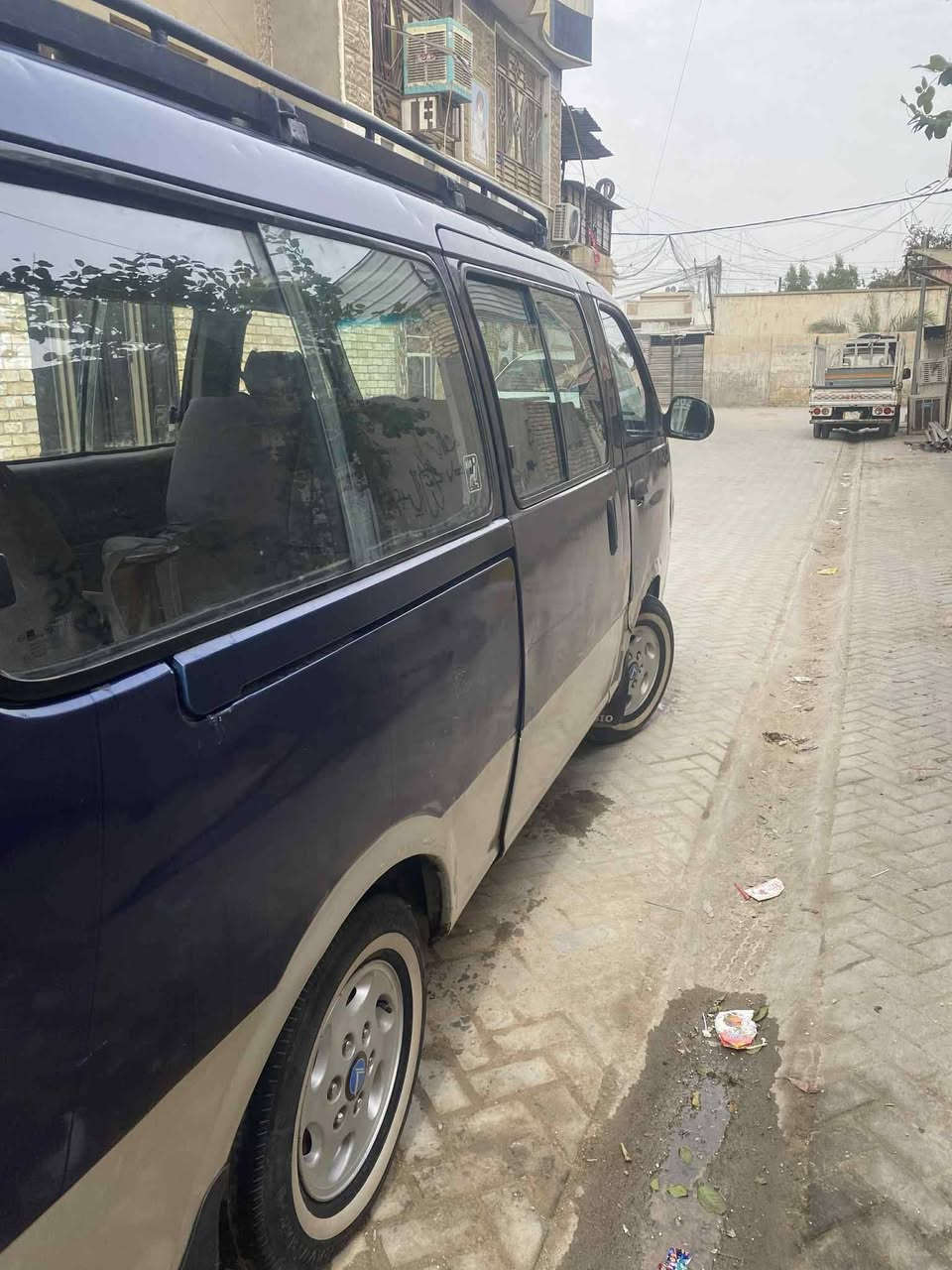 السلام عليكم من رخصة الادمن
بريجو البيع كامل مواصفات موديل 1997 
مصبوغه عام معمرة تعمير درجه اولى
محرك جديد كير واكسل  خير من الله وشواصي بلاديات  
كهربائيات كامله زوج تايرات باتري جديد
مابيها ولا نقص ربع متذب عليها كبل الشارع 
سعرها 62وبيها مجال حك الجية مكاني بغداد مدينة الصدر 
*********** سيارة باسمي ممتواجد على النت
