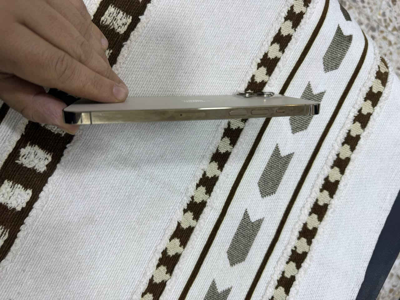 السلام عليكم

iPhone 12pro max 

الذاكره 256

بطاريه81حقيقي 

الجهاز مكفول كفاله عامه 

اووين ميعجبك تفحصه 

وانطيك بي ضمان 2يومين

زلغ مابي استخدام مال بيت

 كارتونه وشاحنه وسماعات 

بغداد اللعطيفيه قرب نادي الزوراء

السعر 525 وبي مجال
***********
