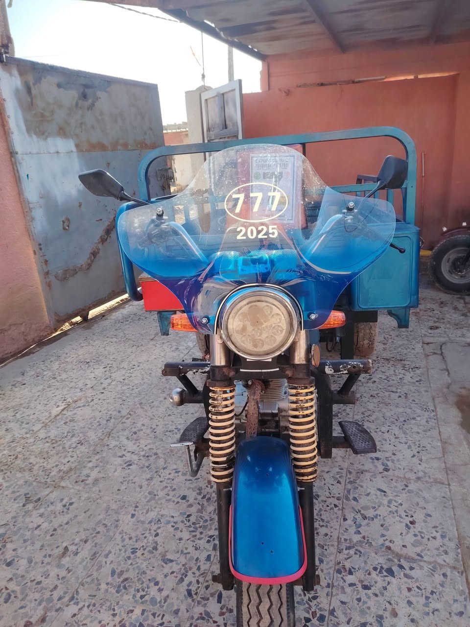 سلام عليكم ستوته للبيع موديل 18 أوراق ستوته حلوه مال جناي مكاني كوت شارع نفط رقم الهاتف، ***********
