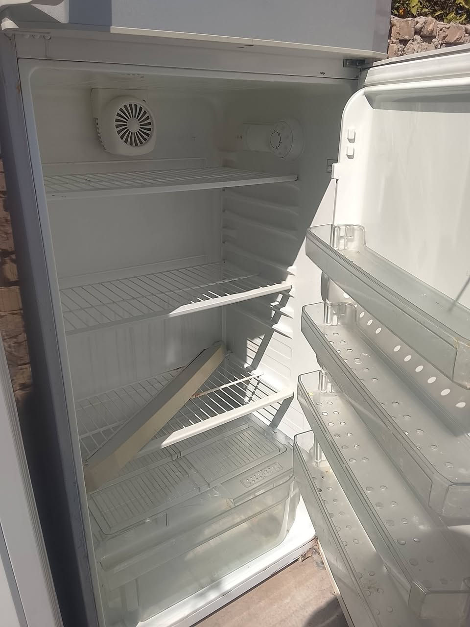 ثلاجه نضيفه كلش شركت بيكو تلفون ***********
