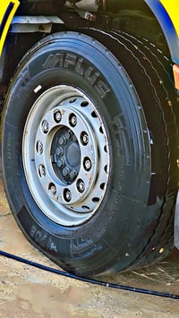 تخم تايرات حرفش لبيع 07811555380