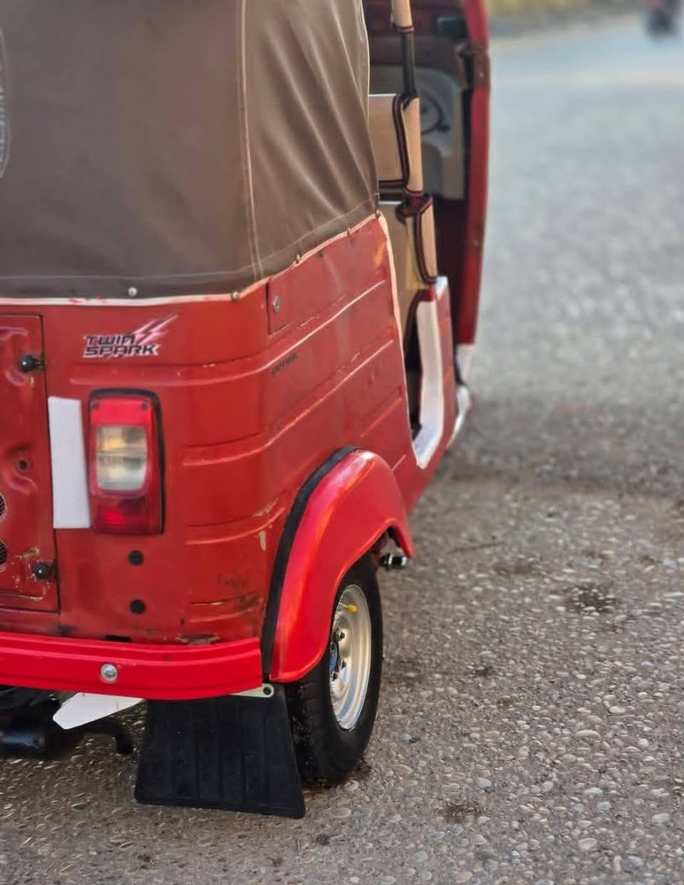 السلام عليكم شباب تيك توك للبيع موديل 18 الشهر الثامن تيك توك رقم طائر كهربائيات  السلام عليكم شباب تيك توك للبيع موديل 18 الشهر الثامن تيك توك رقم طائر كهربائيات كلها شغاله مكينه 20 لا تنقص لا تبخر العنوان ميسان العماره ***********
