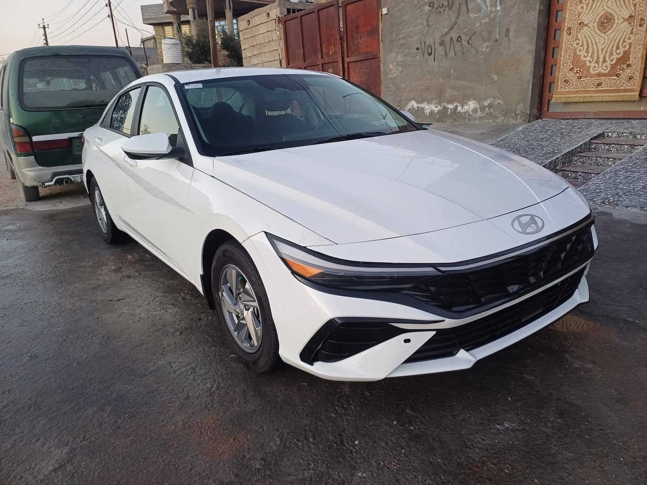 النترا 24 ماشيه 5000ميل سياره وارد أمريكي مكان سياره بغداد ابو غريب سياره بدون رقم
سعر السياره 149وبيها مجال بسيط
*********** الرقم بي واتساب
