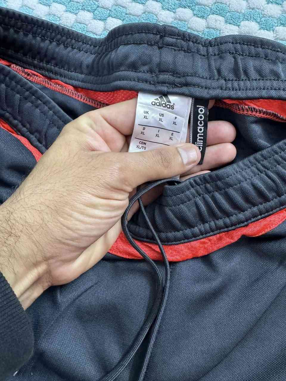 بجامه adidas
اصلي وكاله
غير مستخدم
قياس XL


**إذا كنت صاحب هذا الإعلان وتريد حذفه لأي سبب، رجاءا أرسل رسالة إلى الدعم الفني**