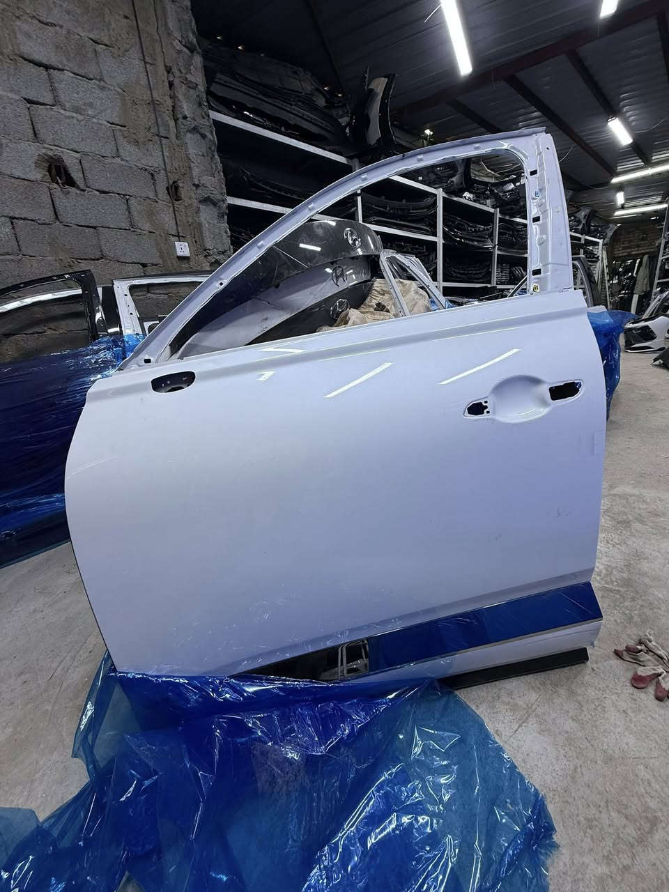 سلام عليكم متوفر ابواب جاملغات بنايد جميع فئات جنسيز
G70-GV70-G80-GV80-G90

وجميع ادوات الجنيسيز للاستفسار ***********-***********

العنوان بغداد شارع 6
