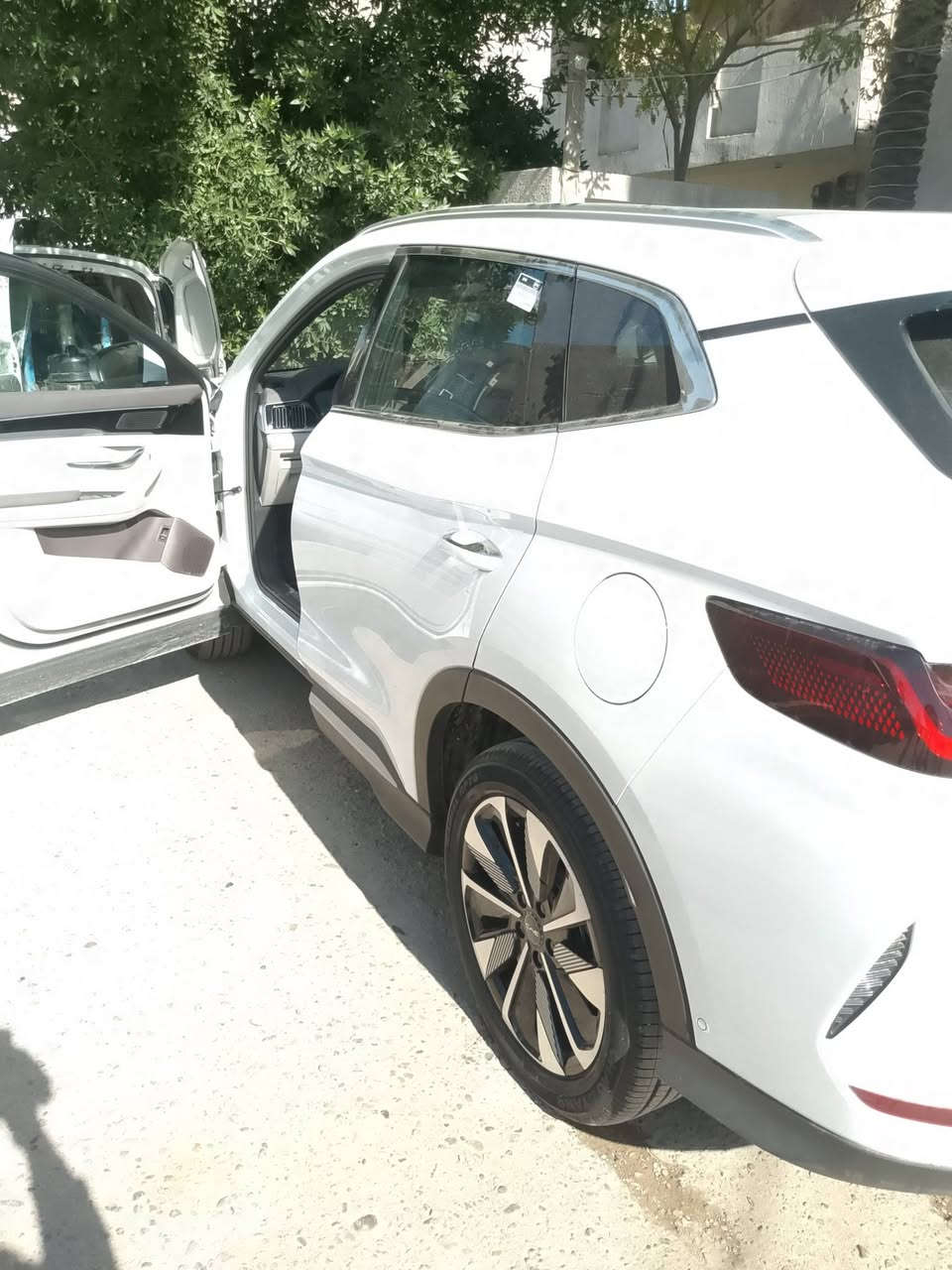 جميع نواع زجاج اليسارات القديم ولحديث نقل وشدداخل بغداد مجانن
وبنسب السعار رقم الهاتف ***********
