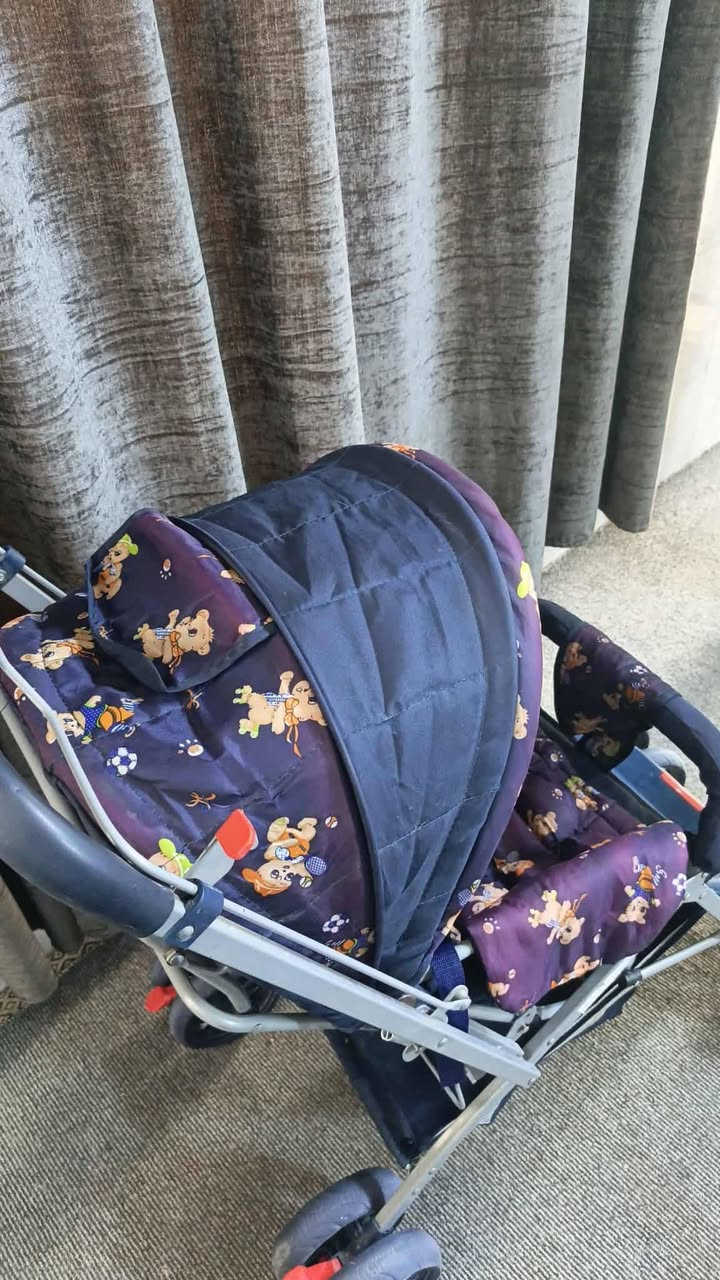 السلام عليكم عربانه اطفال
للبيع استعمال مرة وحدة نضيفة كولش الله شاهد 
 السعر 35وبيها مجال


**إذا كنت صاحب هذا الإعلان وتريد حذفه لأي سبب، رجاءا أرسل رسالة إلى الدعم الفني**