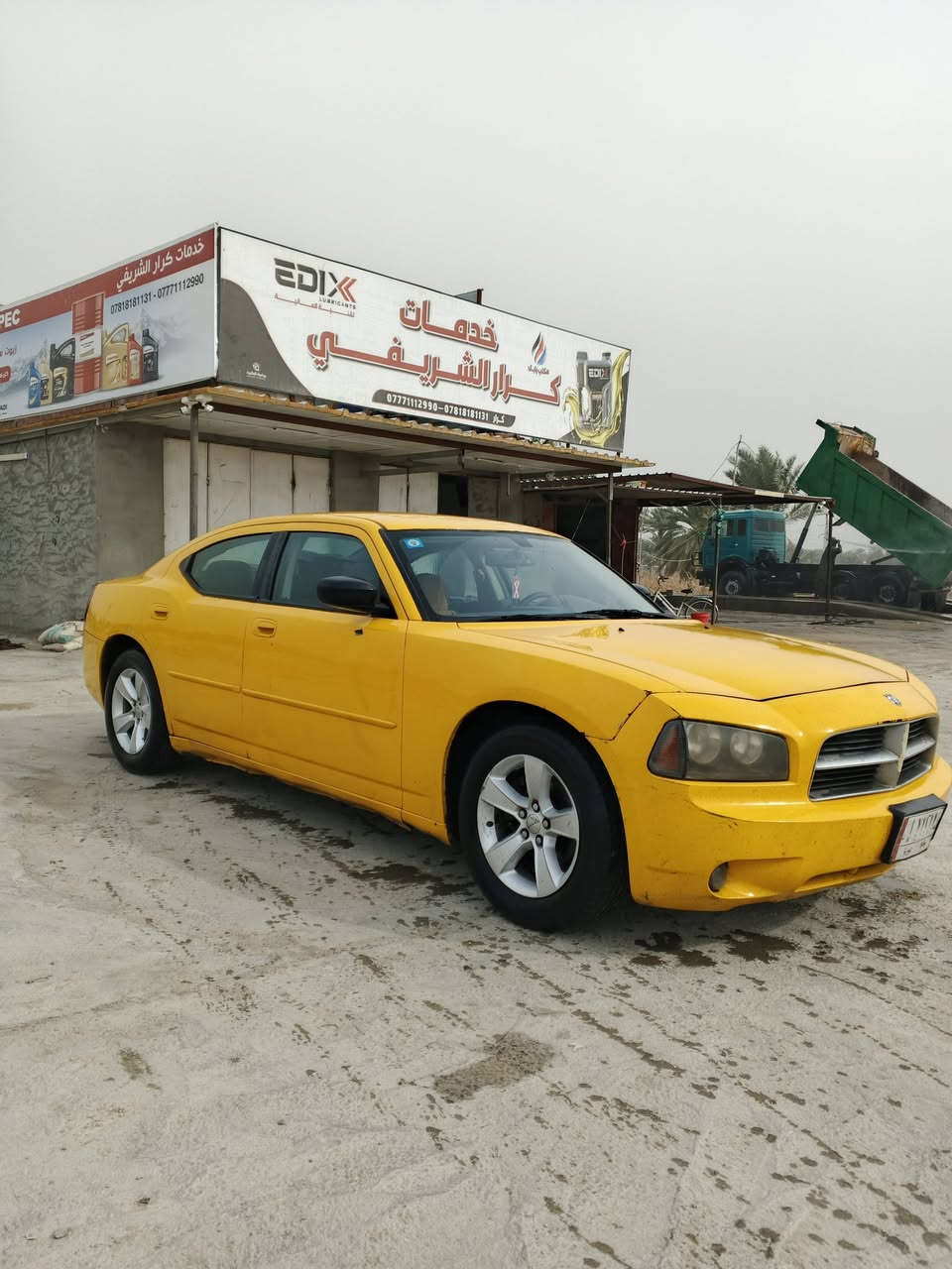 السلام عليكم دوج جارجر 2010 اصل السياره كير ومكينه بشرط تبريد عربانه خلفيه صار اسبوعين من شادها حداديه جديدة رقم بغداد باسمي سيارة خطها حلة بغداد مصفره هيئة وغرامات مكان السياره بابل الحلة السعر 98 وبيها مجال بسيط للاستفسار رقم الهاتف ***********
