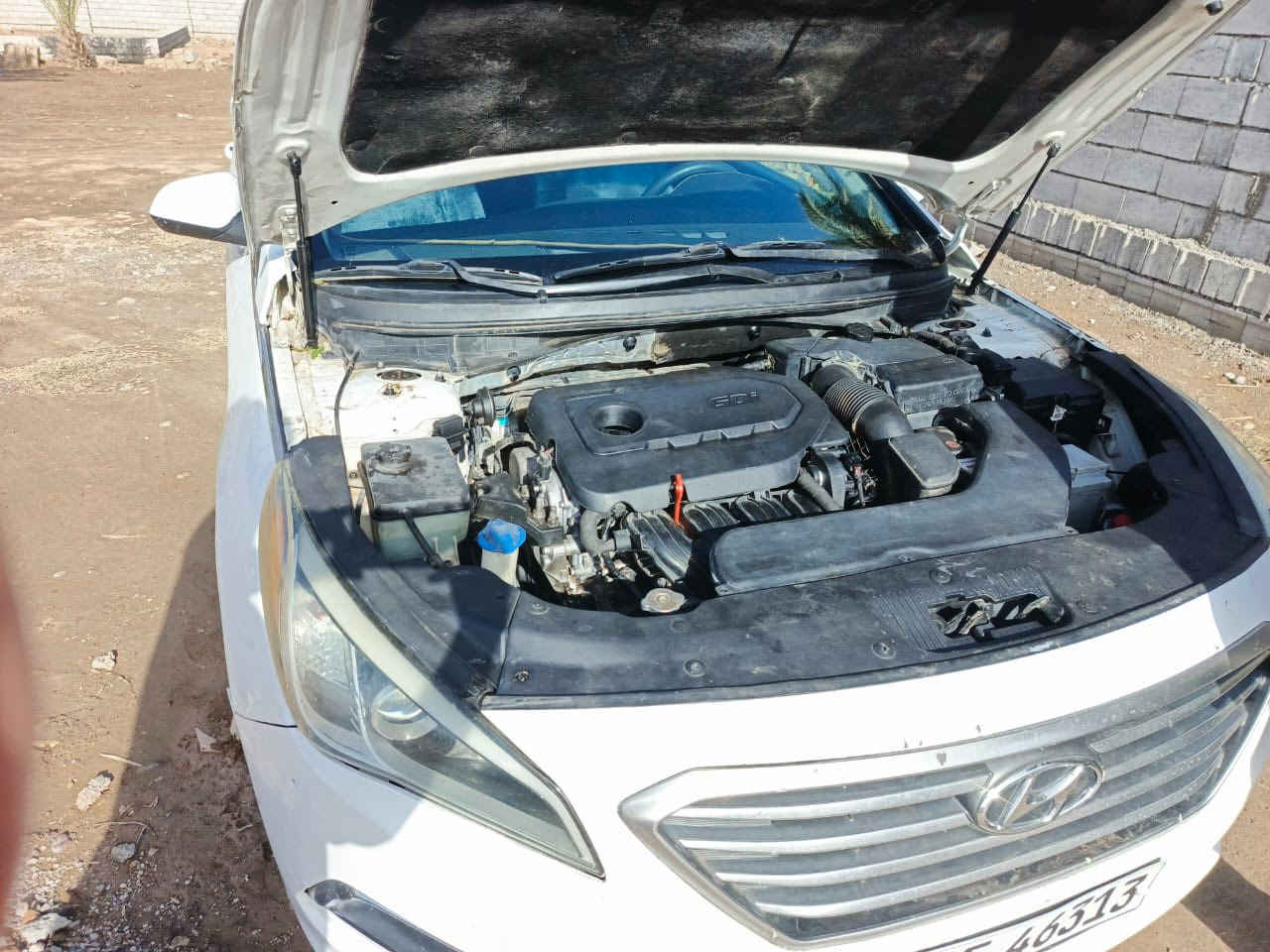 السلام عليكم 
سوناتا موديل 2016
رقم اربيل دولي باسمي 
محرك 2400
قطعتين صبغ بدون داخل 
كير محرك شرط صدر تخم تاير جديد 
السياره فول عدا سلايت مكان سياره تكريت الاستفسار الاتصال على الرقم ***********
