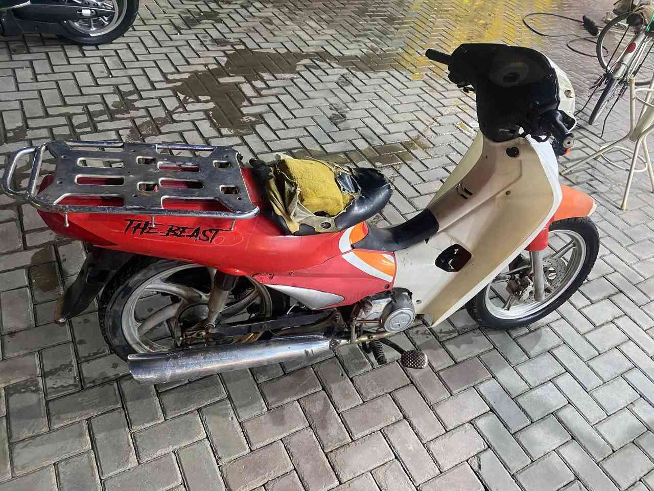 للبيع ب 300 ***********

