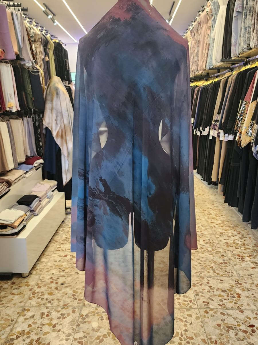 مع عبايه علي الشيباني 🌷 حصريا🌷🌷🌷جميع انواع العبايات والجيب والربطات😍😍😍 وكاله خاصه بمحلات عبي علي الشيباني 🥰ربط جرجيت  قياس١٥٠ للحجز مراسله الصفحه او وتساب*********** يوجد توصيل جميع المحافظات
