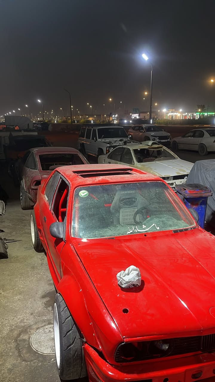 للبيع للبيع
بي ام e30 
رقم دياله مشروع وطني تحويل ثاني يوم 
عليه كسره ستيراً mg اصليه 
تانكي ريسنك 
راديتر بلخلف 
دشبول فايبر شغل الاردن 
هاند بريك 
باور كهرباء 
مشط e46 توني شاده 
كاردن 
رول كيج 
دبلات رياضي امامي خلفي 
نقص مكينه وكير 

سعر ٦٠ وبي مجال للشراي 

الاستفسار *********** 

واذا بالك اي مكينه تنشد بيه موجود
