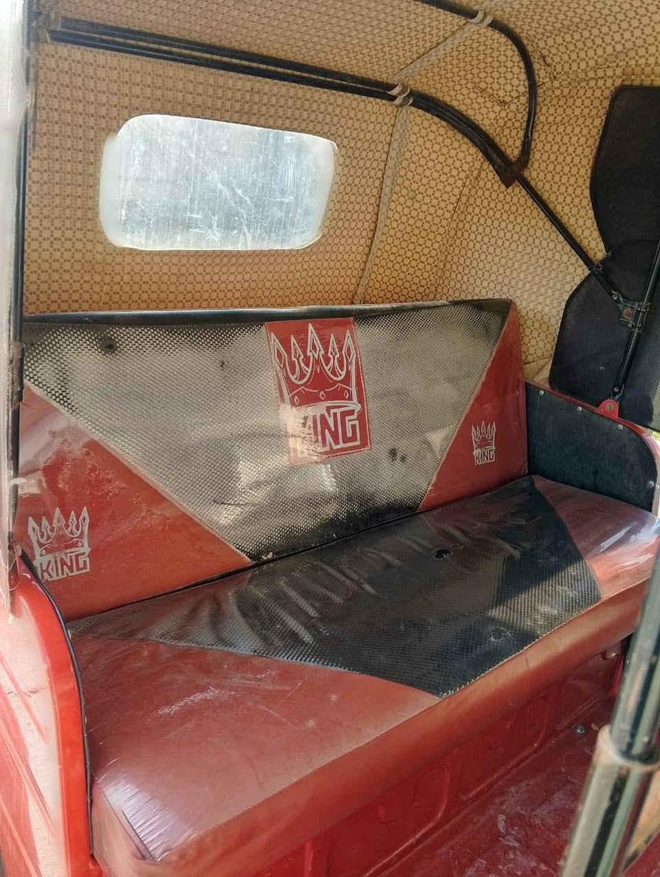 سلام عليكم تكتك موديل2018 مجفته ومسمكره وصبغ وكاله تكتك جاهزه بس يرادله ترقيم
عنوان عماره رقم: ***********
اني مكلف بل نشر
