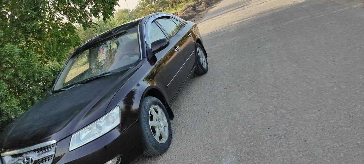 السلام عليكم للبيع سوناتا خليجي موديل 2006 كير عادي مكفوله من ضربه او صبغ كير مكينه حداديه تبريد ثلج ويه السويج اترايك وين مايعجبك العنوان ديوانيه الاتصال ***********
