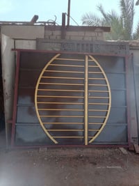 باب للبيع 07808447098