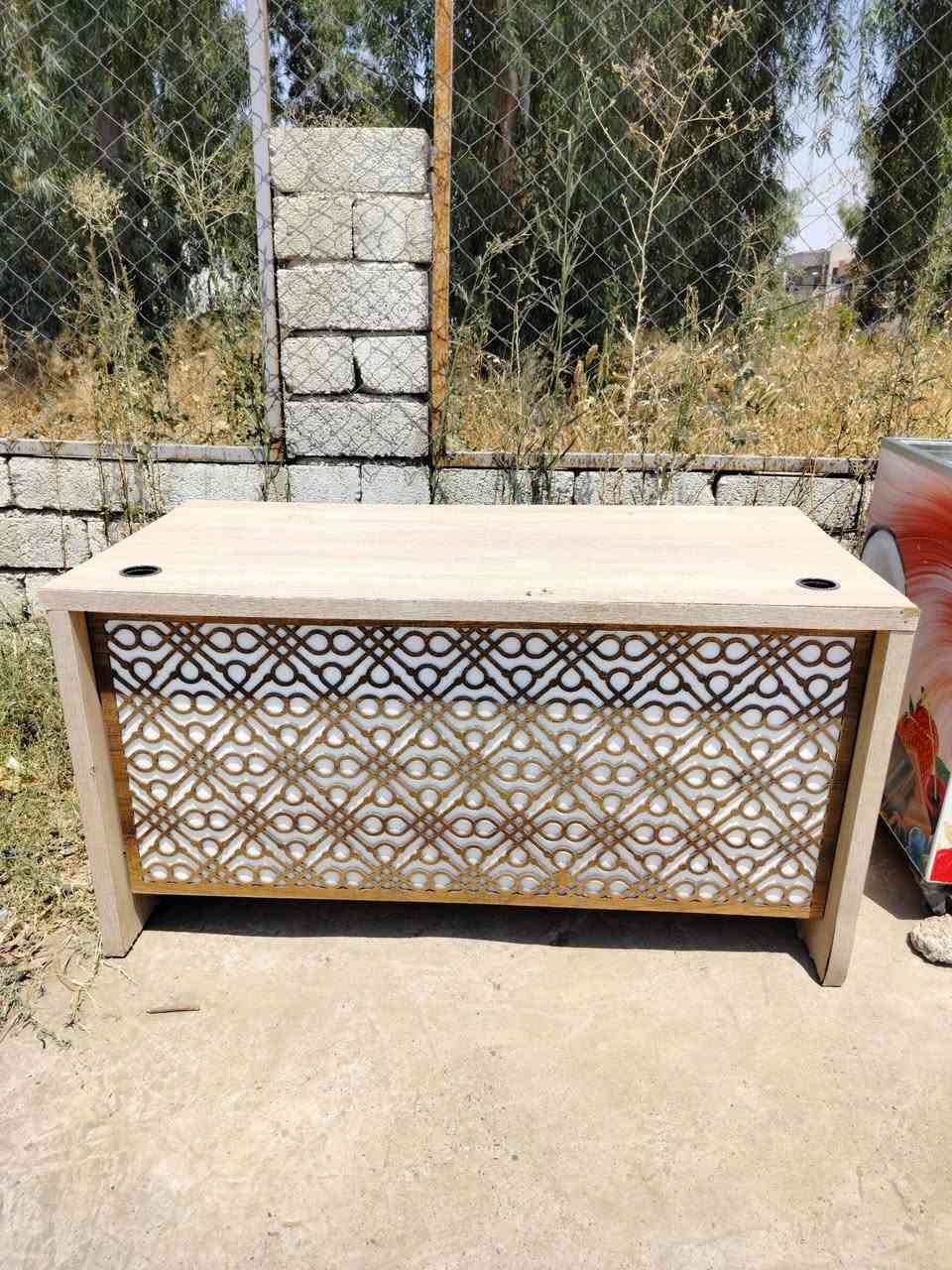 السلام عليكم أخوان عندي عارضات بطح للبيع جدد وأنظاف + ميز مرتب ونظيف للأستفسار الاتصال على الأرقام التالية 
كورك : ***********
أسيا : ***********
