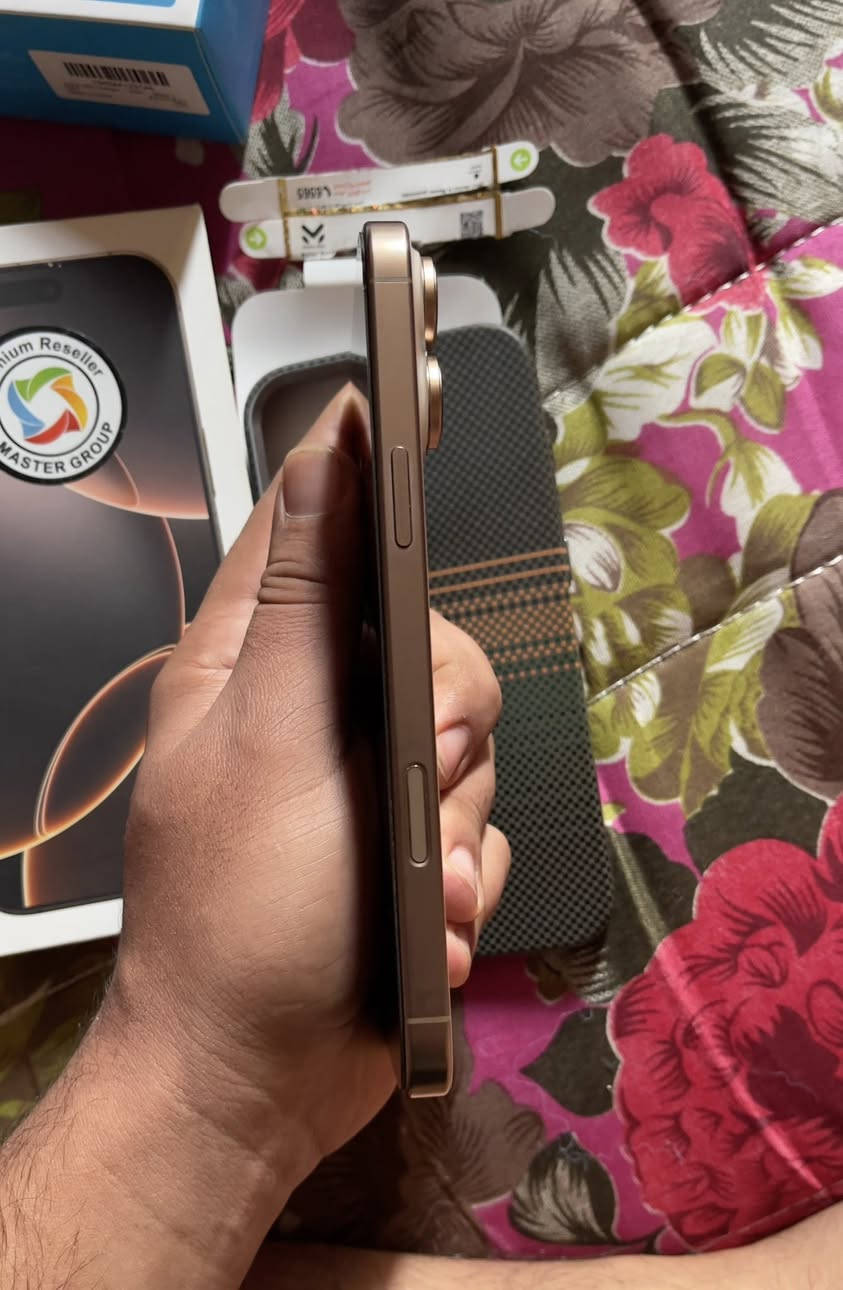 16 بروماكس
————————————————
شرق اوسط ماستر
————————————————
بطاريه 100 /مشحون 117 مره
————————————————
ويا شاحنه انكر ضمان سنه وعدسات اصليه م تقلل دقه الكاميره ولا تعكس اضاءه 
————————————————
السعر / (1400) مليون و 400
————————————————
مكاني بغداد / ***********
