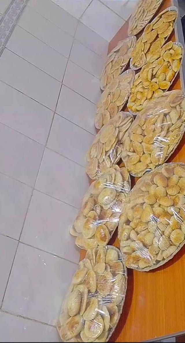 اهل حصيبه بعد ميحتاج تسوون كليجة بالعيد يمكم ماكولات سكره همه يجهزوها ويوصلوها الكم داخل حصيبه توصيلهم مجاني 
سعر الكيلو
كليجه خفيفيه 6000
كليجه محشاي وخفيفيه 7000
كليجة اشكال هندسيه 8000

للأستفسار مراسله صفحتهم لو اتصلو على الرقم
***********
