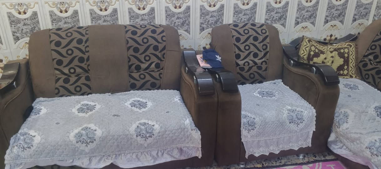 تخم 10 مقاعد سعر 130 بي مجال مكان الشعله
***********
