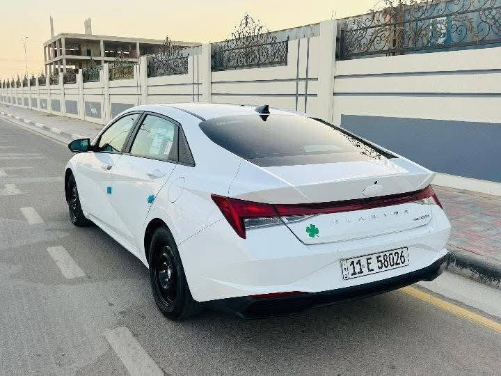 السلام عليكم 
النترا وارد أمريكي 2023 هايبرد 
باسمي رقم بغداد نكليزي هزه جديده تحويل ثاني يوم 
فول مواصفات 
تحديد مسار 
تحكمات ستيرن 
سياقه ذاتيه 
3انضمه قياده 
سايد بريك كهرباء 
كامره خلفيه 
مانع اصطدام 
تحذير بل مري 
وبعد هواي مواصفات موجوده ما ذاكره
صدر أمامي خلفي جديد لك 
تخم تاير جديد 
تبريد ثلج 
وتفاصيل اكثر اتصل وتدلل مكاني بغداد مدينه صدر 
*********** ($128) وبيها مجال بسيط
