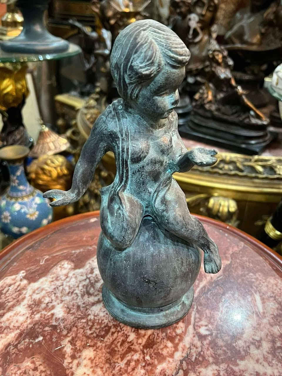 تمثال برونز قديم جداً روعة 

الارتفاع : 24 سم
العرض : 13 سم


**إذا كنت صاحب هذا الإعلان وتريد حذفه لأي سبب، رجاءا أرسل رسالة إلى الدعم الفني**