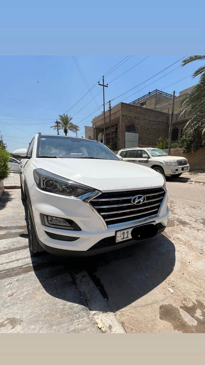 السلام عليكم

توسان موديل 2020 رقم بغداد ماشية 27الف سنوية باسمي/  الگاصد
محرك 2000 دوش بانوراما شاشة لمس Apple car play, android auto ترحيب بالمري الجانبية تحكمات بالستيرن كشنات مخمل دشبول كاربون تشغيل عن بعد سايد بريك بالرجل حساس امامي خلفي شاشة اعطال بصمة ابواب بصمة تشغيل سيارة جديدة بيهة طخة بالباب الخلفي موضحة بالصورة مكان السيارة بغداد السعر 220$/*********** رقمي
