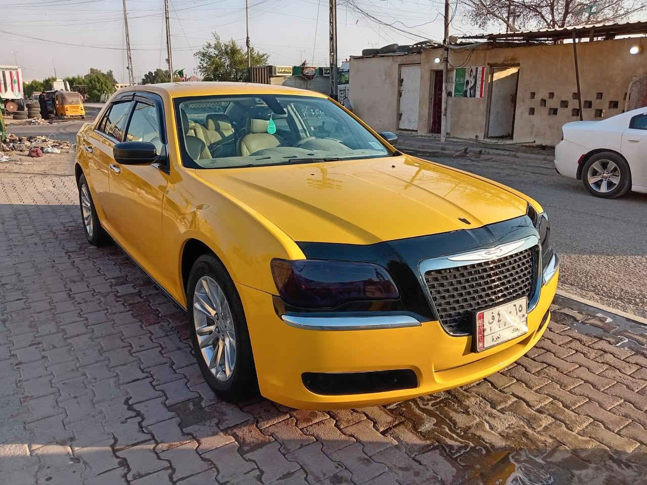 السلام عليكم أوباما 2012
رقم بغداد 
السعر 175 بيها مجال لطيبين 
سيارة فول عدة فتحة 
سيارة بيها فقط جاملغ واحد امبدل داخل العراق
 مكفولة من دواخل 
سيارة داخل عسلي داخلة العراق كلين 
سيارة بدون خياس شرررررط حالها حال 2020
تخم إطار 
ويل مكسيكي 
سيارة ناعمة بنعومة 2020 شررررط 
كير محرك أكسل كفاااااالة 
حدادية ⚽ طوووبة بمعنى الكلمة ⚽
سيارة ترهم مراوس بجارجر ابيض 14 أو 13
 شررررط جارجر رقم شمالي 
إستفسار أكثر إتصال *********** ابو أحمد
