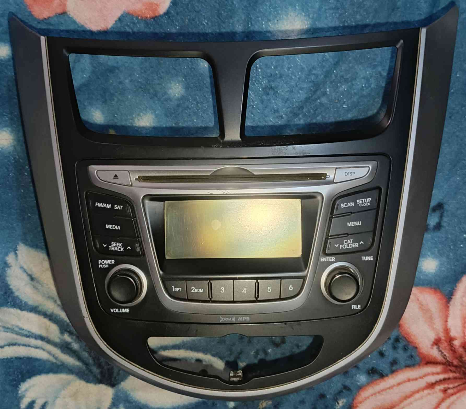 مسجل مال اكسنت أصلي هوه والاطار ب 35 مكاني بغداد  ***********
