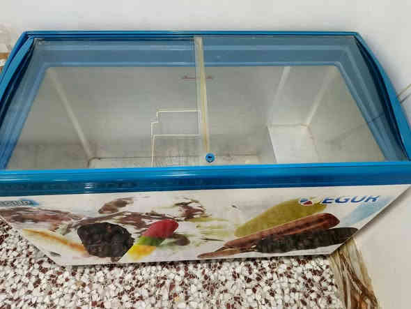 مجمده للبيع 
ناقصه ماطور مجمده جديده ونظافه كدامكم 
مكانه كربلاء طويريج 
125 
***********
