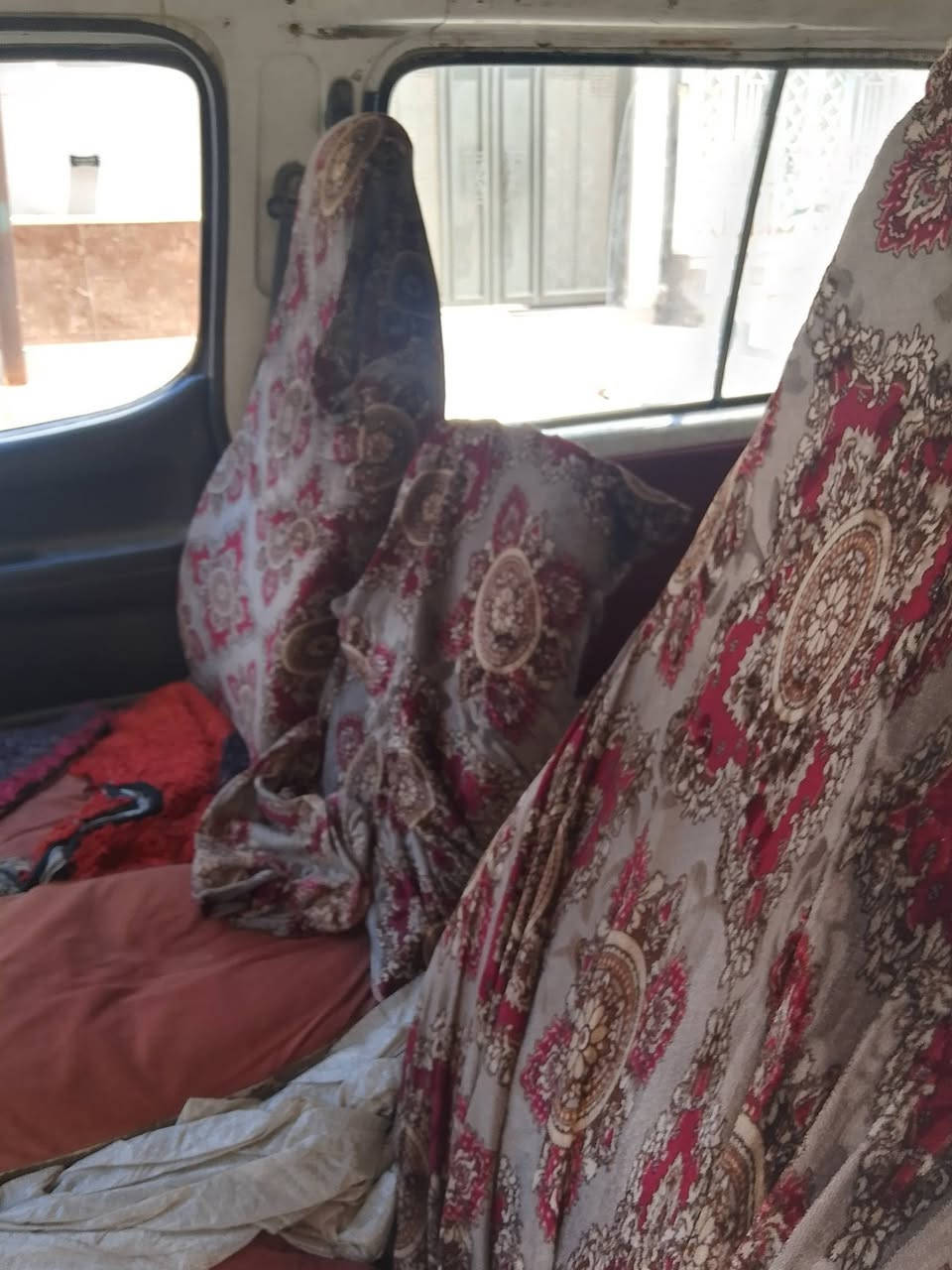 كيا هايس للبيع محرك وكير جديد مكاني ناصريه سنويه صاقطه عندي وكاله عام اي استفسار اتصل 
***********
