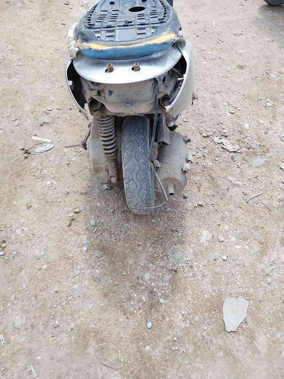 سلام عليكم دراجه بريز كوم حديد سعرها 125 بيها مجال مكان بغداد حي الكوفه رقم ***********
