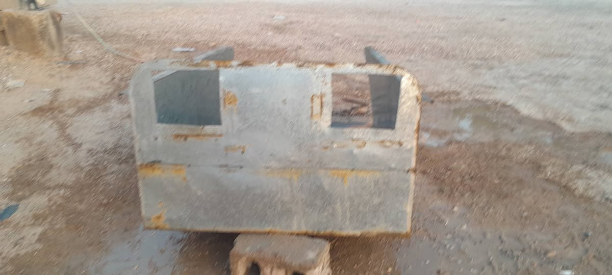 سلام عليكم غلاف بدي ستوته للبيع  نضيف مكاني الرمادي الخمسه كيلو قرب مطعم حجي محمد  سعره 90وبياه مجال للطيبين  رقم الهاتف ***********
